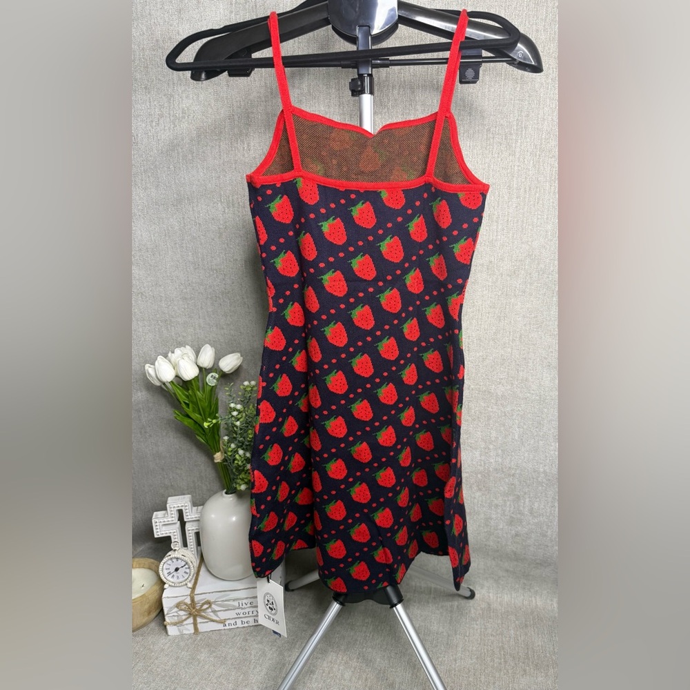 NWT Cider Strawberry Print Knit Mini Dress Size Small Spaghetti Strap - Picture 2 of 3